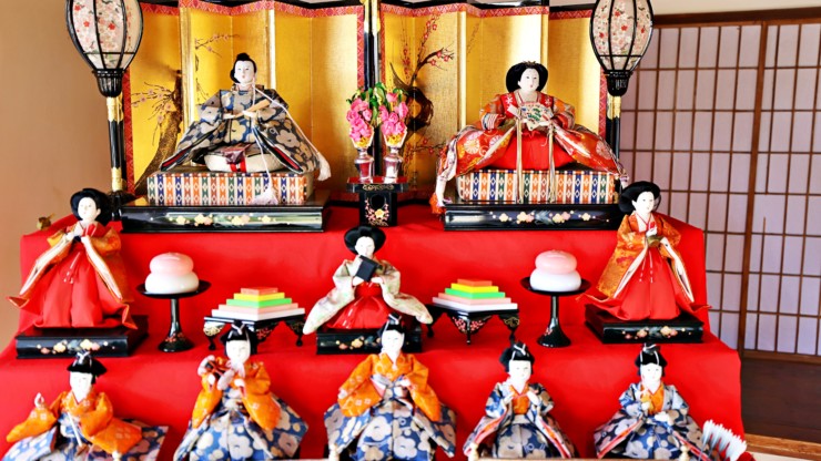 Japanese musical instruments that can be found in Japanese homes: Annual Events and Japanese Traditional Musical Instruments